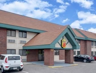 Super 8 By Wyndham St. Cloud Motel Exterior photo